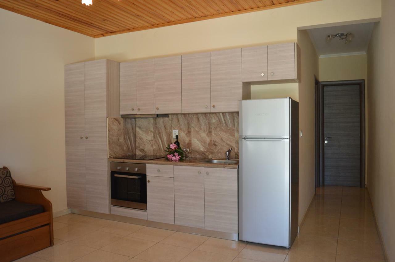 Garden View Apartments Anaxos Exterior foto